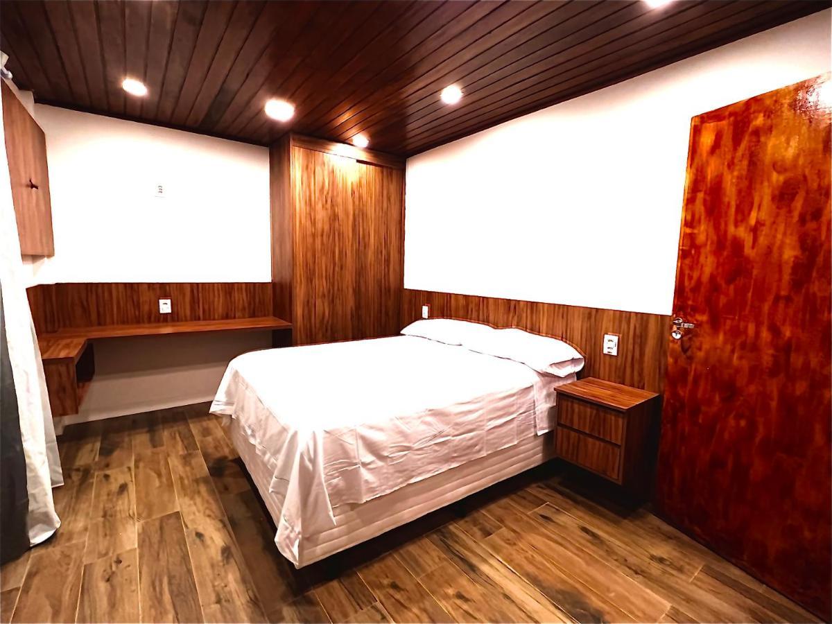Gadhega'S Hotel Салвадор Екстериор снимка